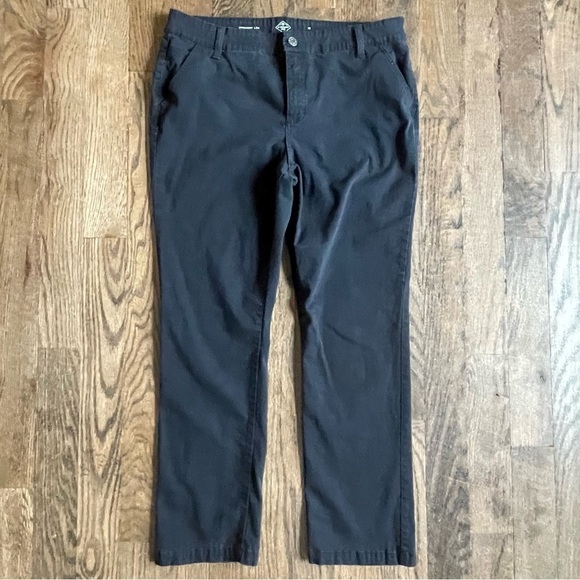 St. John’s Bay Straight Leg High Rise Black Jeans • size 18 - Picture 2 of 5